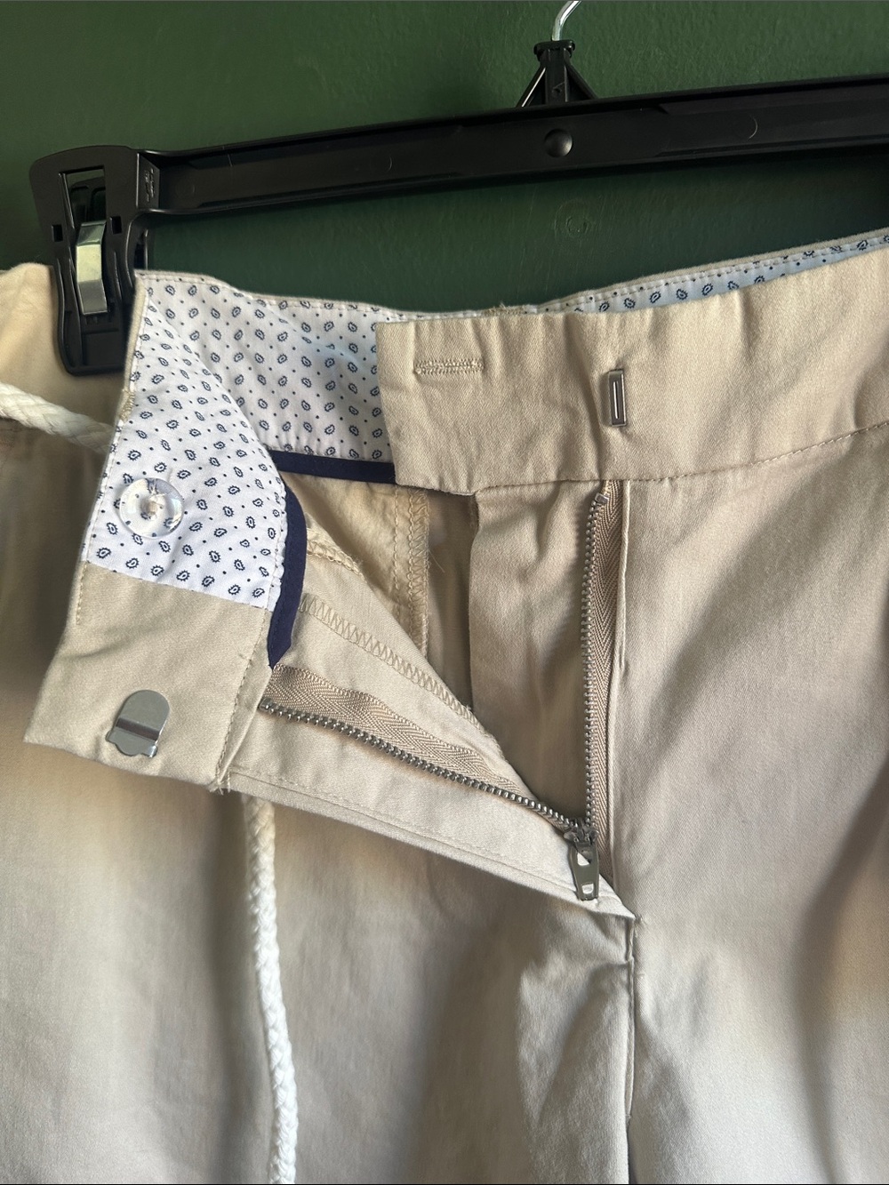 Cambridge Dry Goods Beige Rope-Belt Women's Shorts Size 10 NWT - Picture 4 of 12
